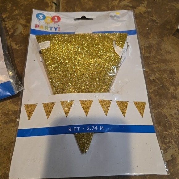 Gold‎ Party Bundle - Picture 4 of 5